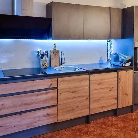 Stunning In With Kitchen Lejlighed